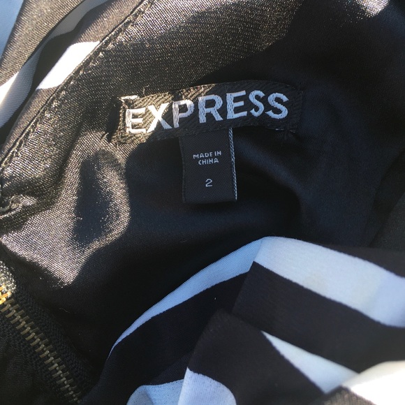Black & White Express Dress - Picture 5 of 5